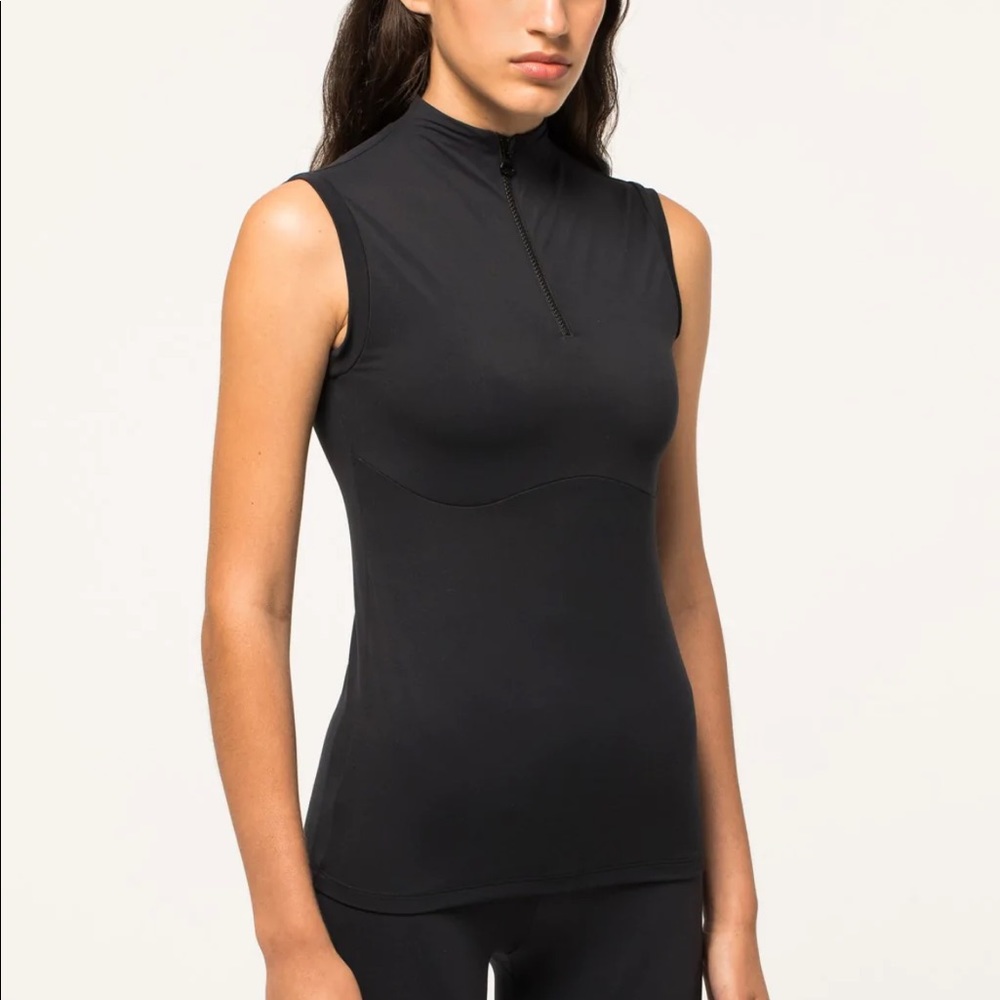 NORBA NWT HIGH COLLAR NECK TANK. SIZE MEDIUM. BLACK.